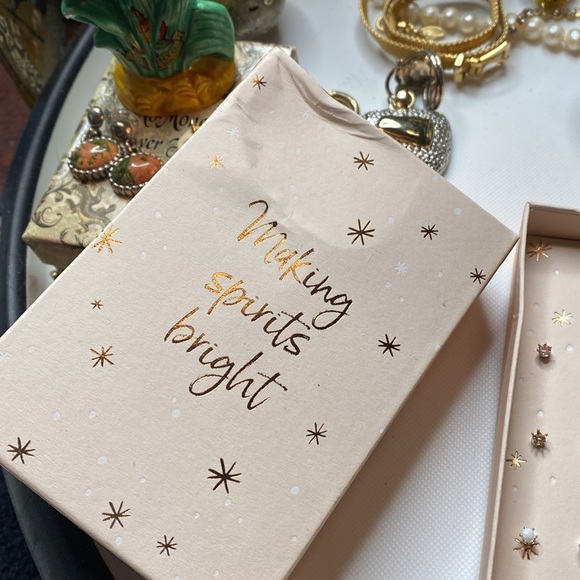 Lauren Conrad multiple dainty studs - Picture 2 of 4